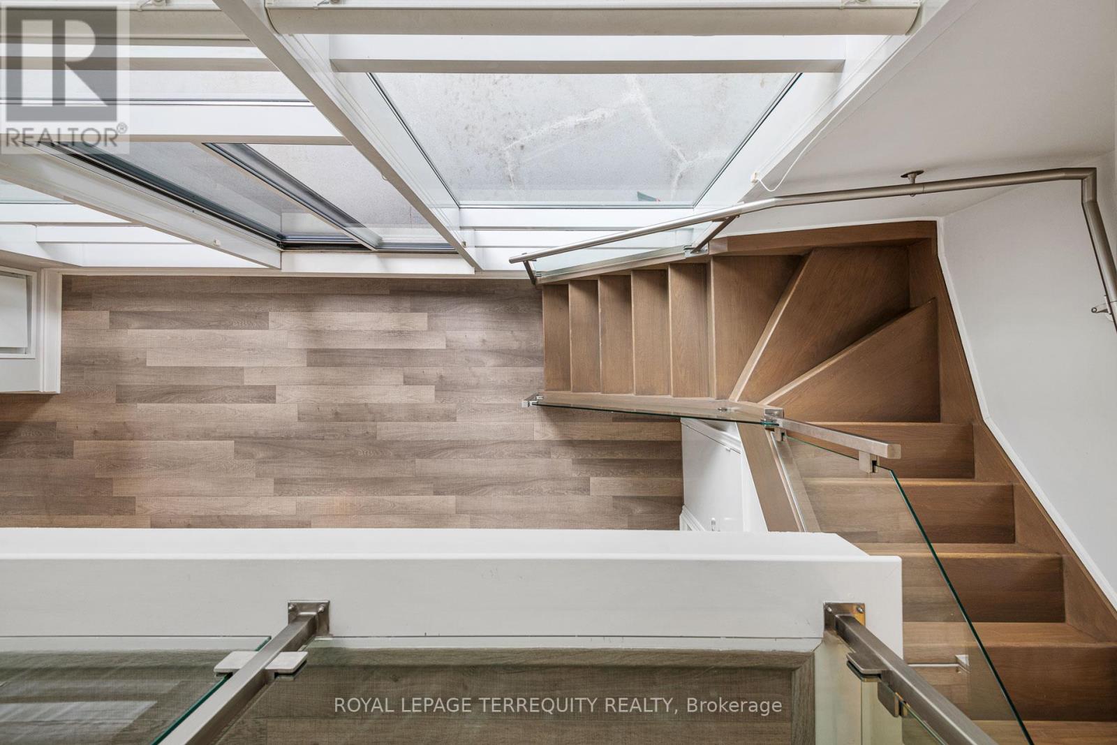 205 - 16 Brookers Lane, Toronto, Ontario  M8V 0A5 - Photo 18 - W12534200