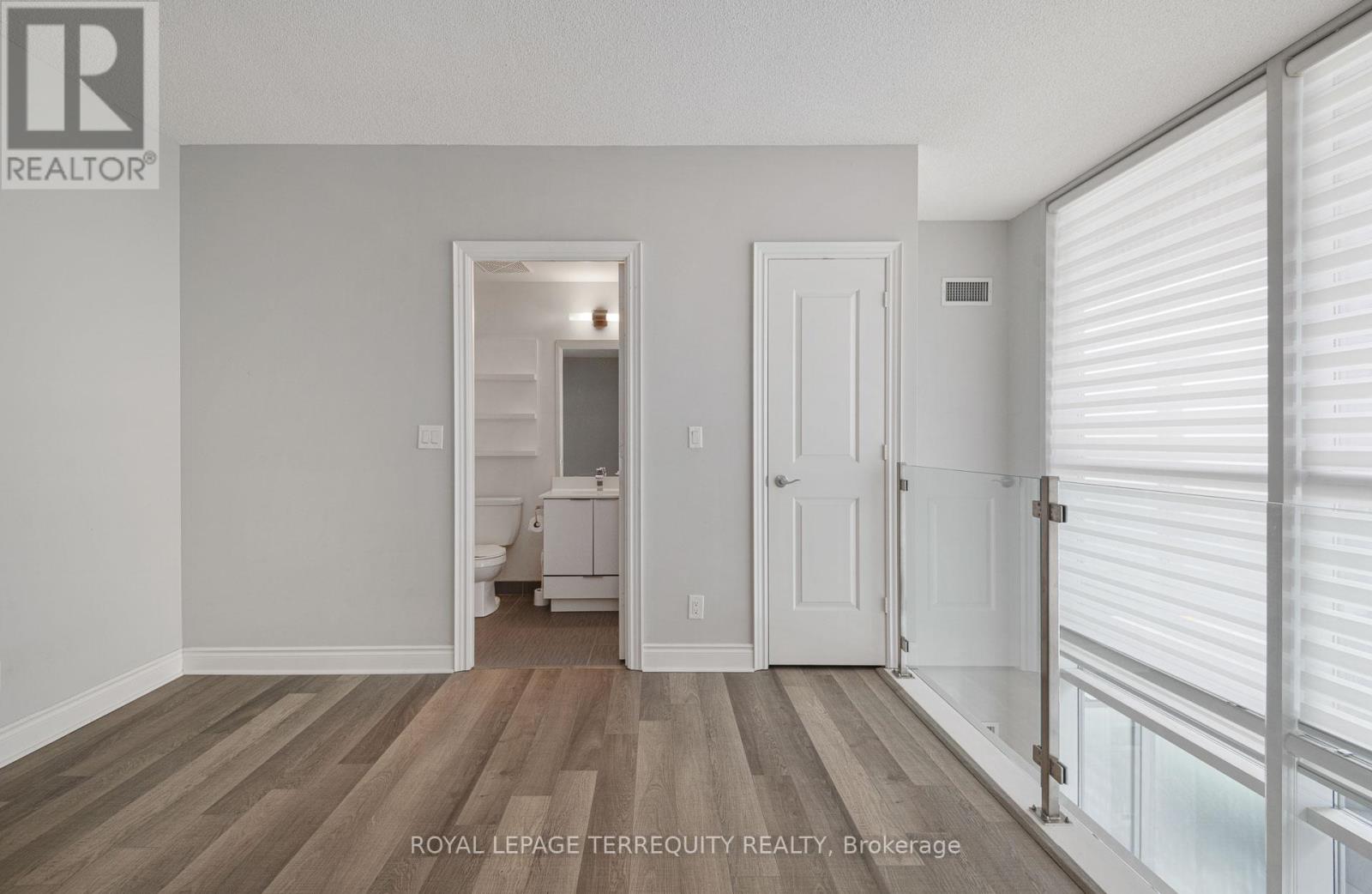 205 - 16 Brookers Lane, Toronto, Ontario  M8V 0A5 - Photo 19 - W12534200