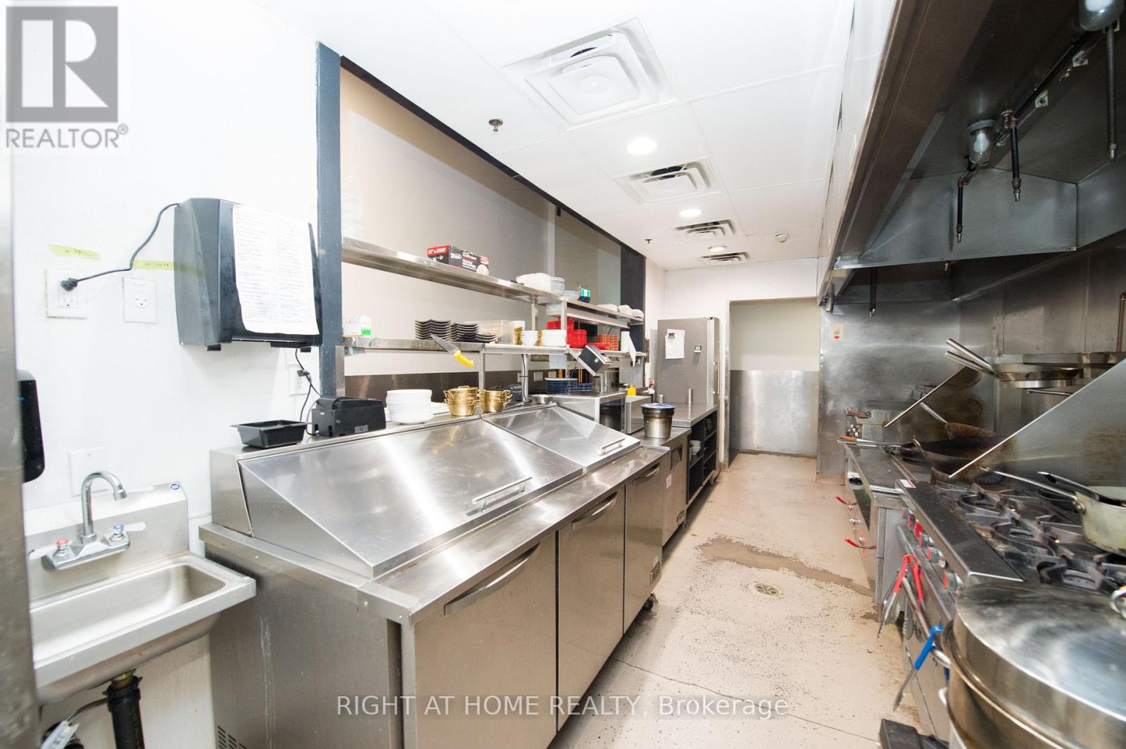 G10 - 2000 Appleby Line, Burlington, Ontario  L7L 6M6 - Photo 28 - W12534208