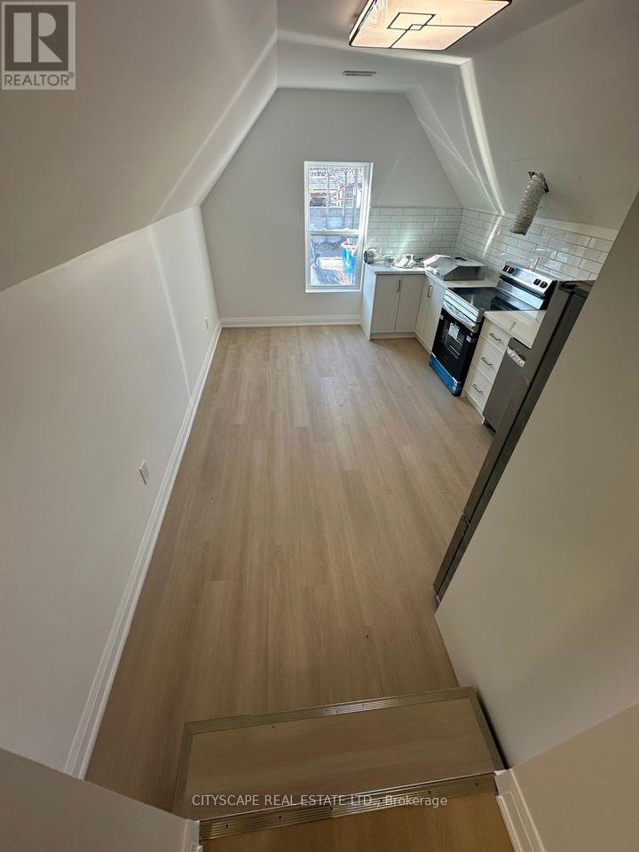 2 - 106 Miller Street, Toronto, Ontario  M6N 2Z9 - Photo 8 - W12534222