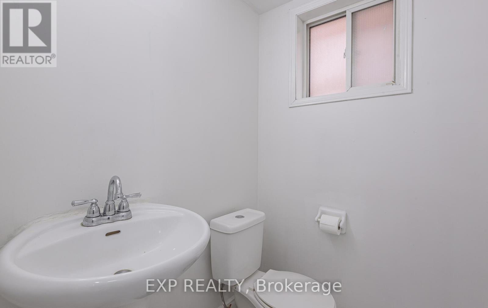 15 Meadow Glade Road, Brampton, Ontario  L6R 1Z7 - Photo 13 - W12534246