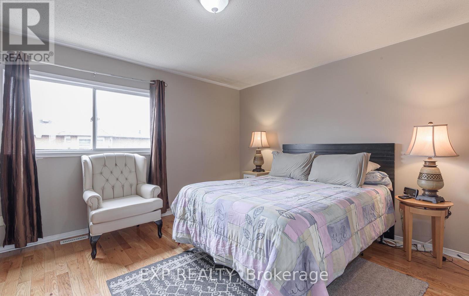 15 Meadow Glade Road, Brampton, Ontario  L6R 1Z7 - Photo 17 - W12534246