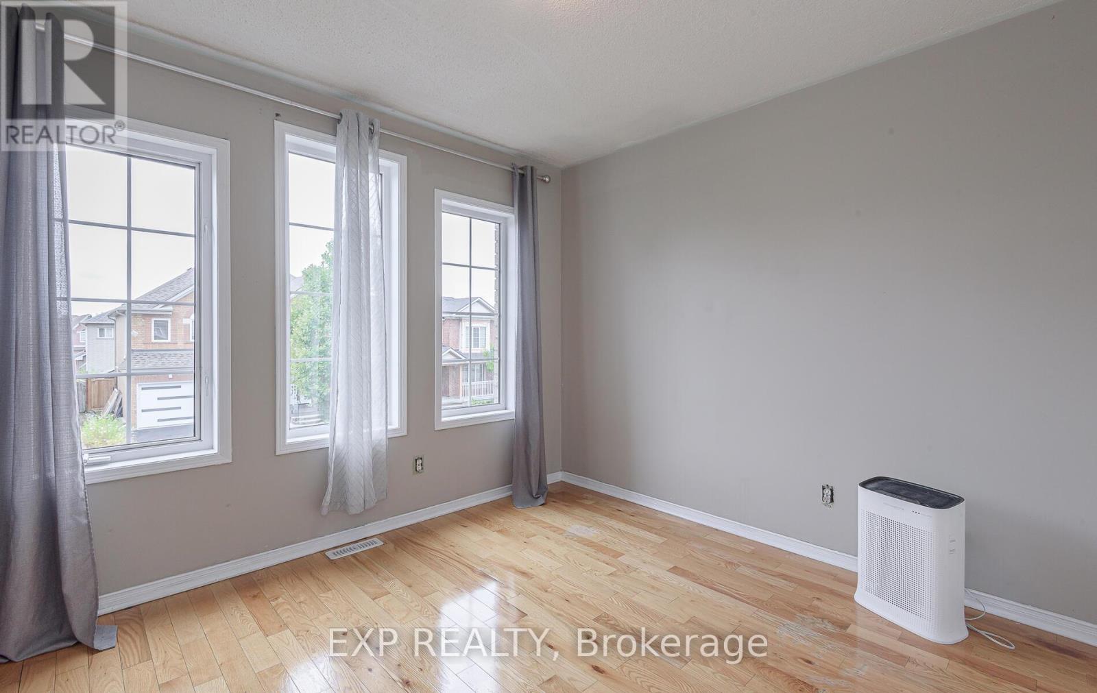 15 Meadow Glade Road, Brampton, Ontario  L6R 1Z7 - Photo 20 - W12534246