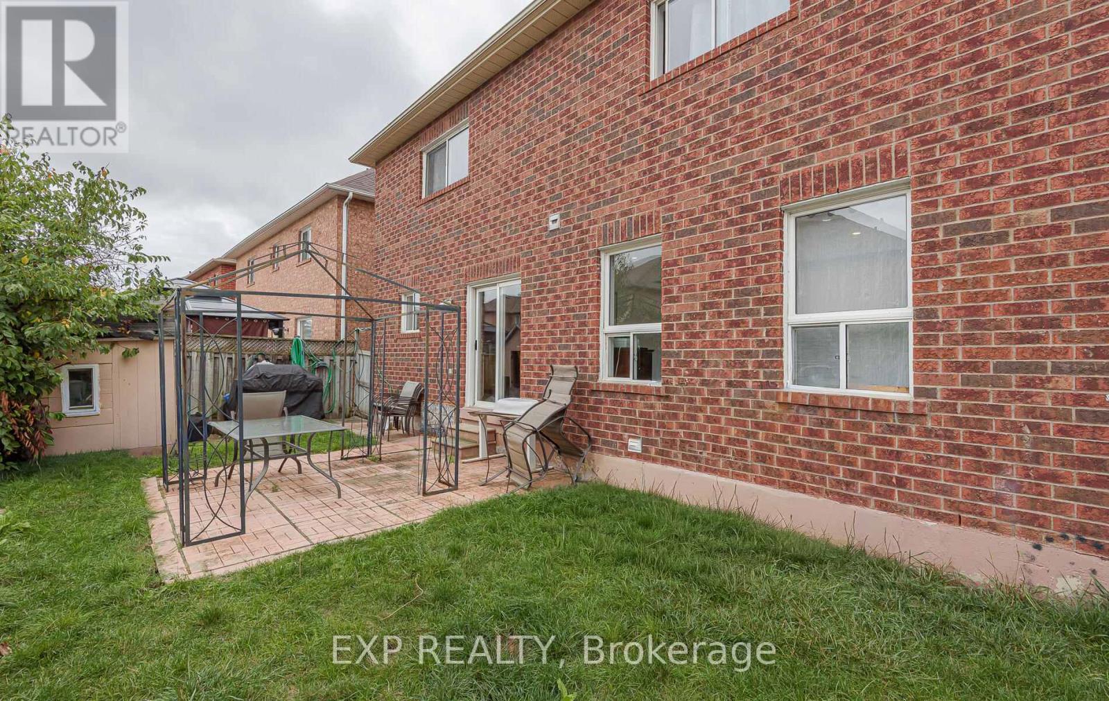 15 Meadow Glade Road, Brampton, Ontario  L6R 1Z7 - Photo 26 - W12534246