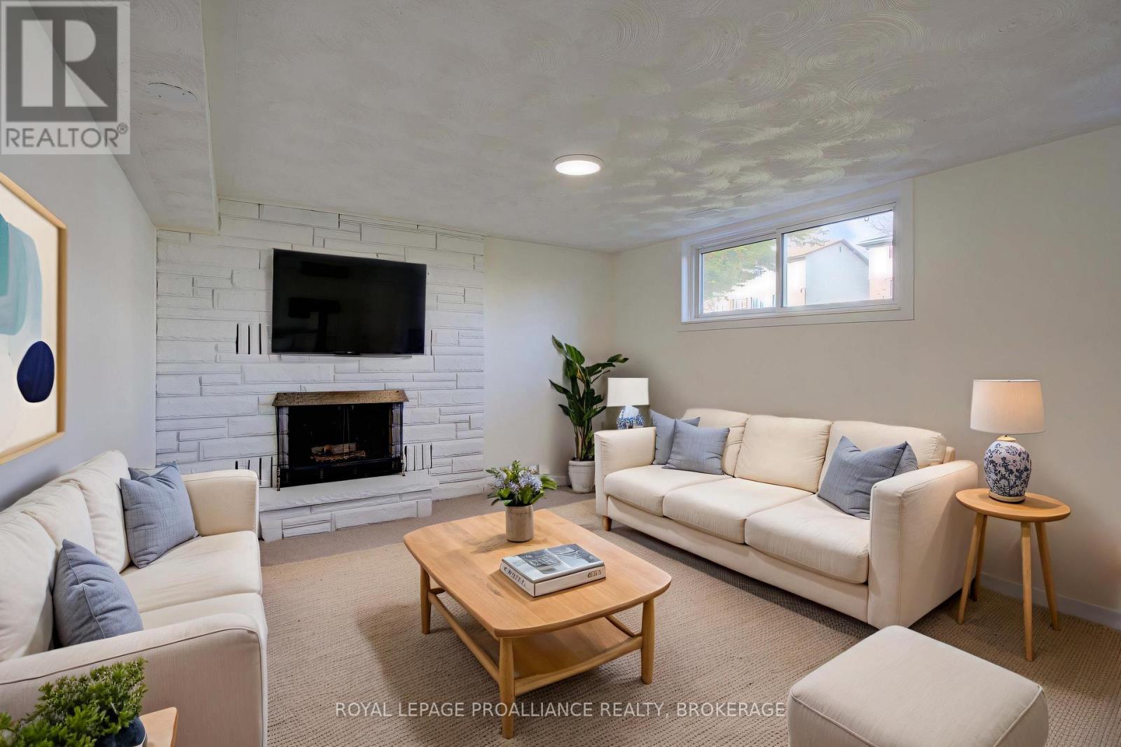 84 Joyce Street, Kingston, Ontario K7K 6A7 - Photo 11 - X12534268