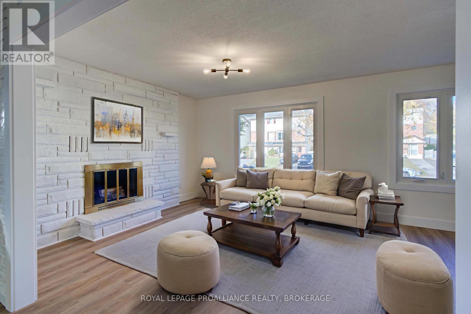 84 Joyce Street, Kingston, Ontario K7K 6A7 - Photo 6 - X12534268