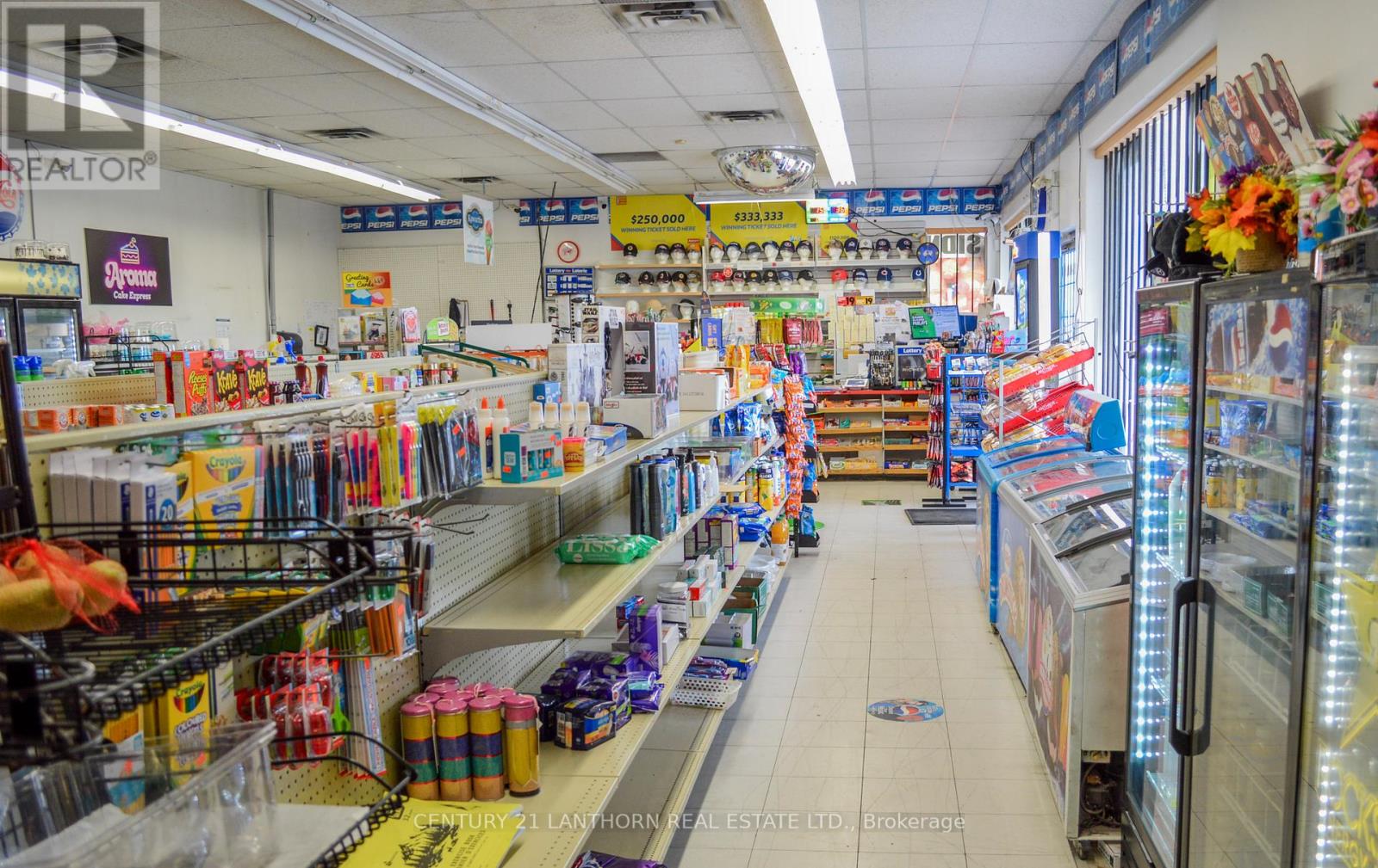 423-425 Sidney Street, Quinte West, Ontario K8V 6N6 - Photo 8 - X12534302