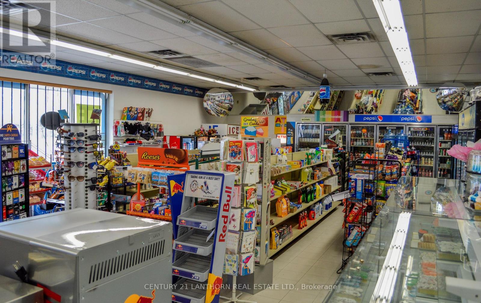 423-425 Sidney Street, Quinte West, Ontario K8V 6N6 - Photo 9 - X12534302