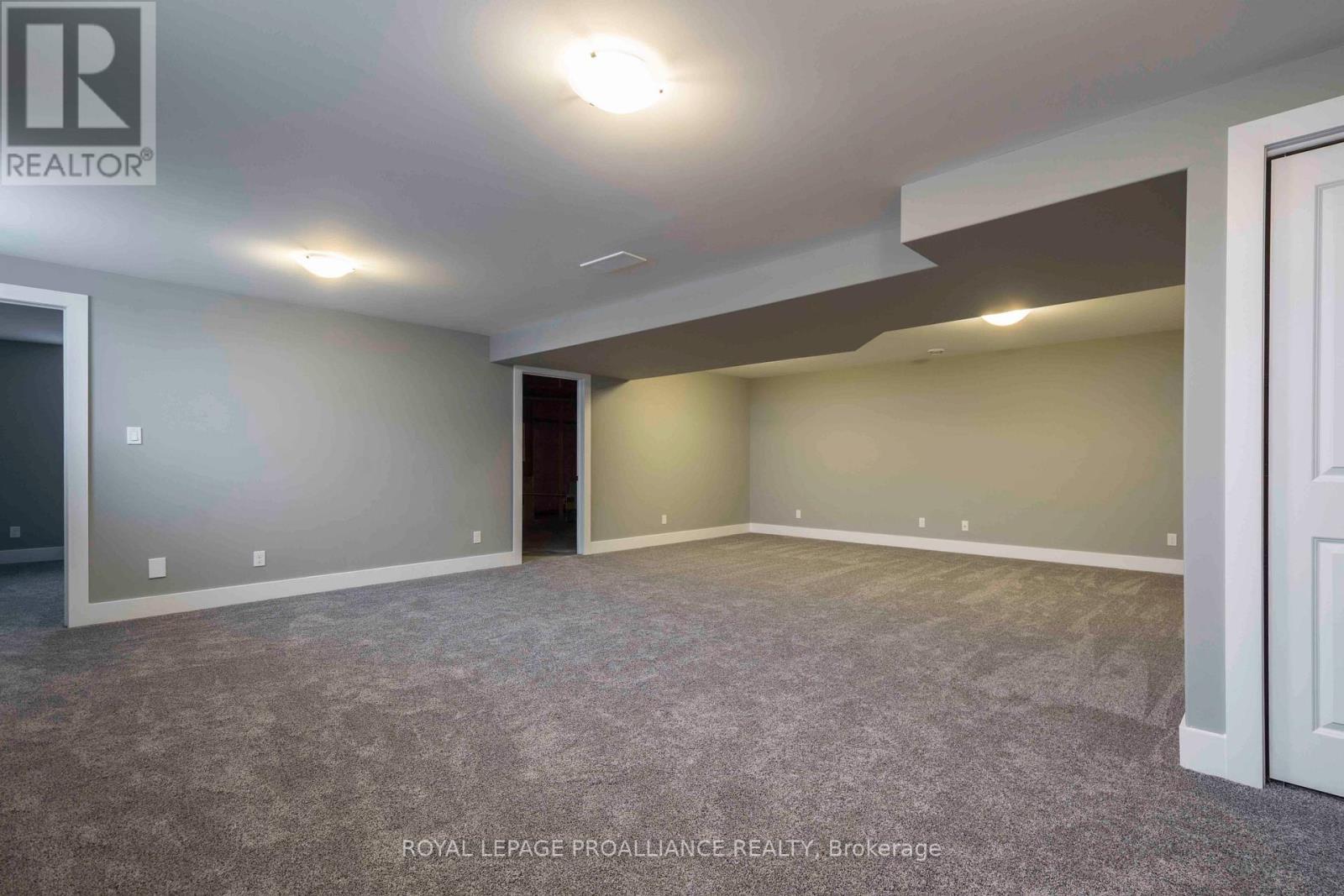 117 Farrington Crescent, Prince Edward County, Ontario K0K 2T0 - Photo 13 - X12534336