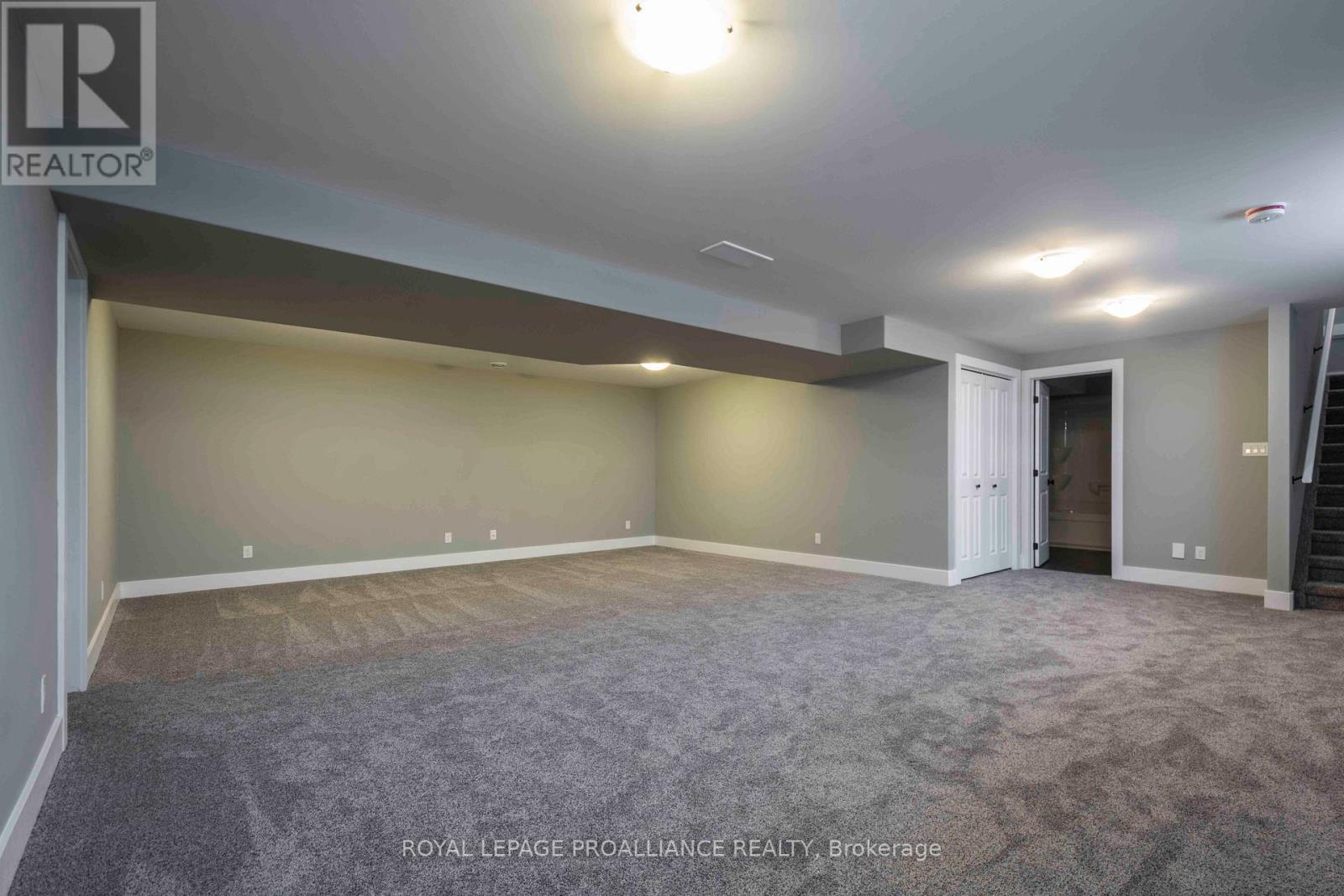 117 Farrington Crescent, Prince Edward County, Ontario K0K 2T0 - Photo 14 - X12534336