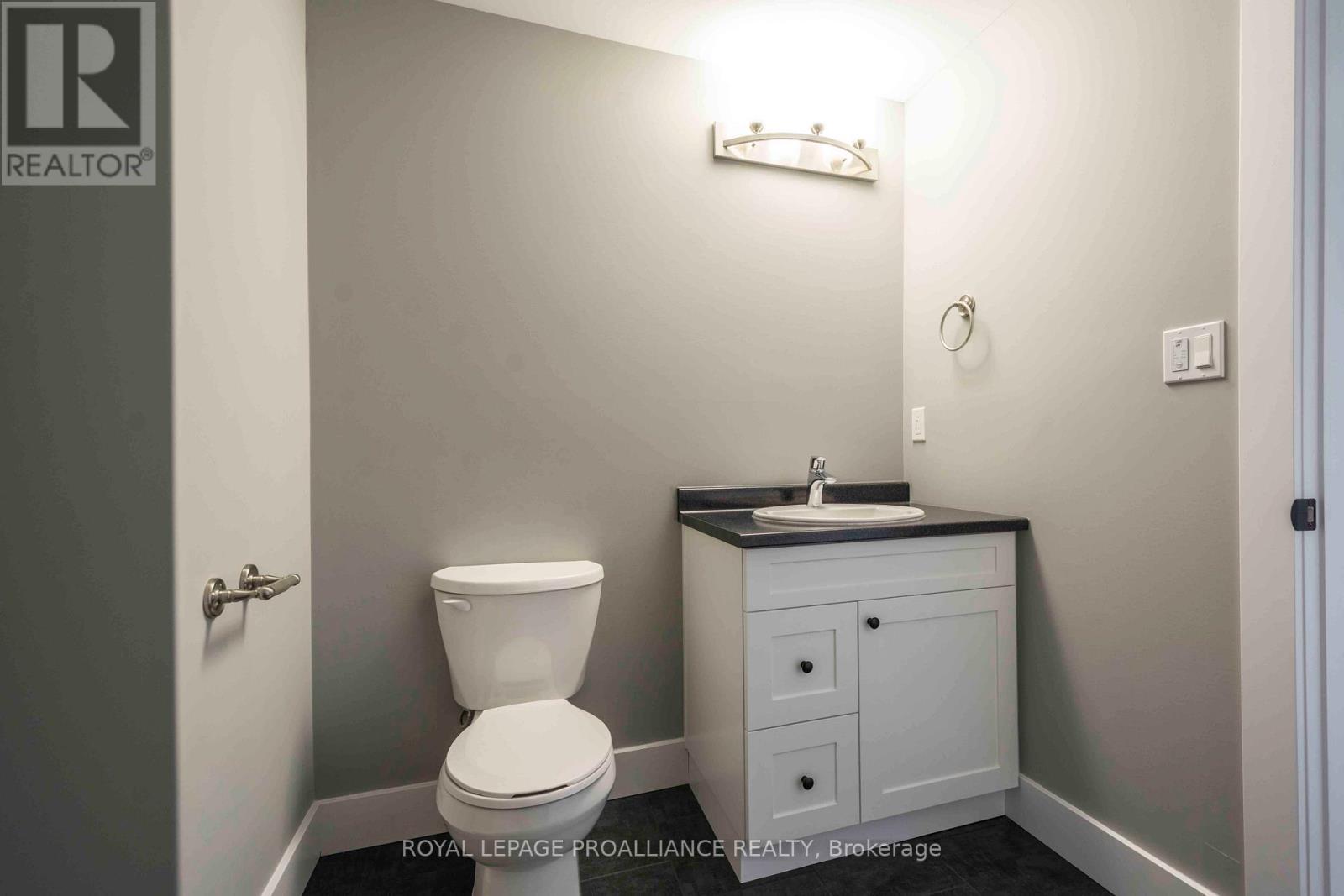 117 Farrington Crescent, Prince Edward County, Ontario K0K 2T0 - Photo 17 - X12534336