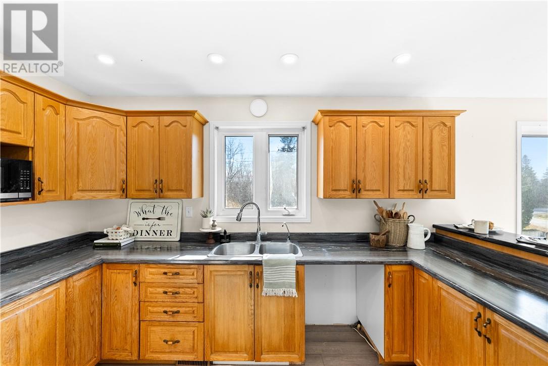 200 Lavallee Road, Chelmsford, Ontario P0M 1L0 - Photo 12 - 2125594