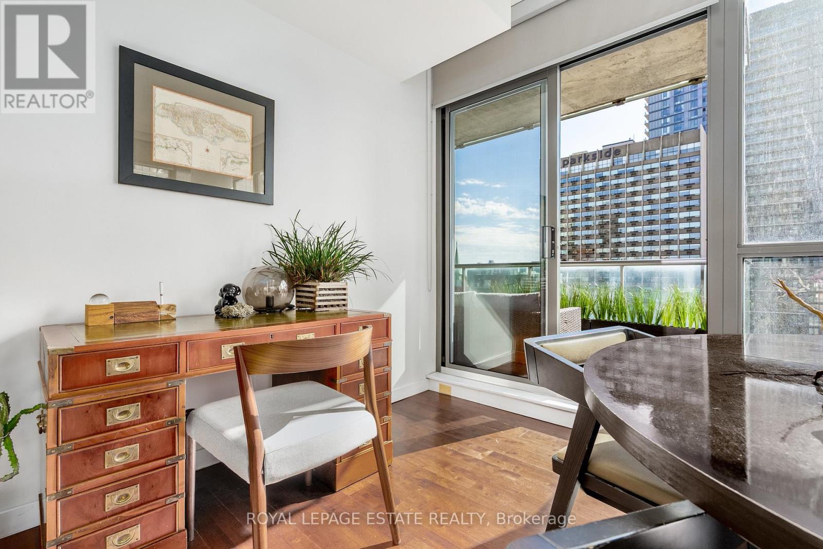 1003 - 281 Mutual Street, Toronto, Ontario M4Y 3C4 - Photo 21 - C12476115