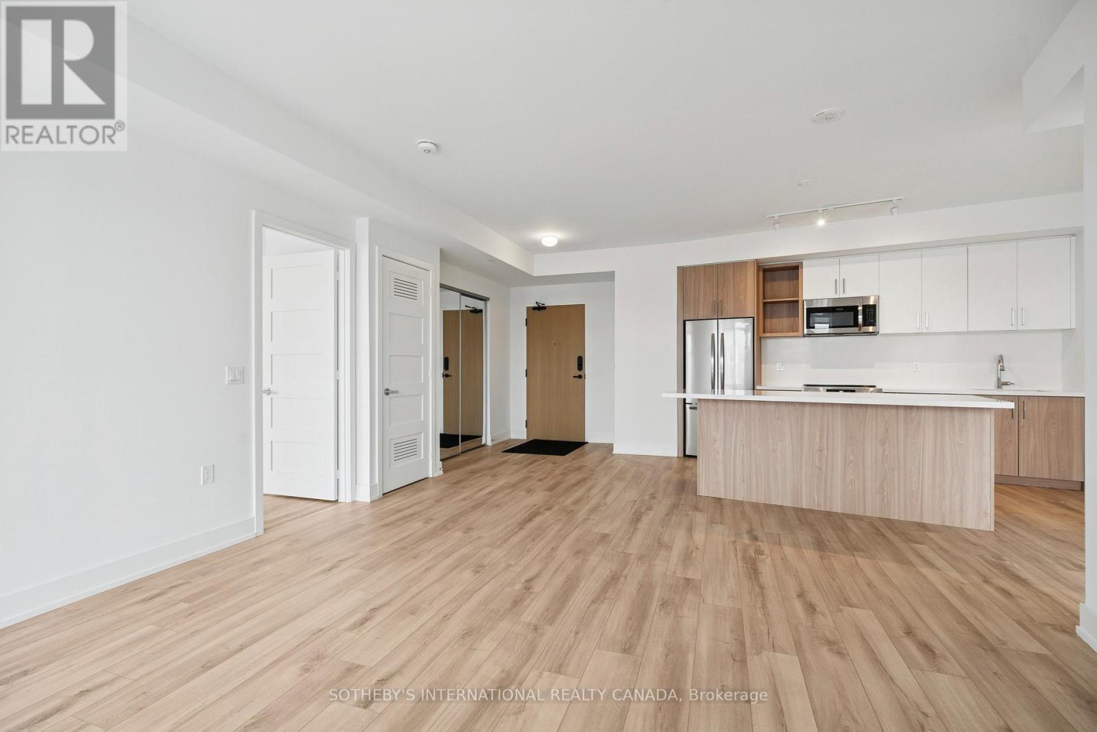 320 - 333 Sunseeker Avenue, Innisfil, Ontario  L9S 0R6 - Photo 13 - N12533794