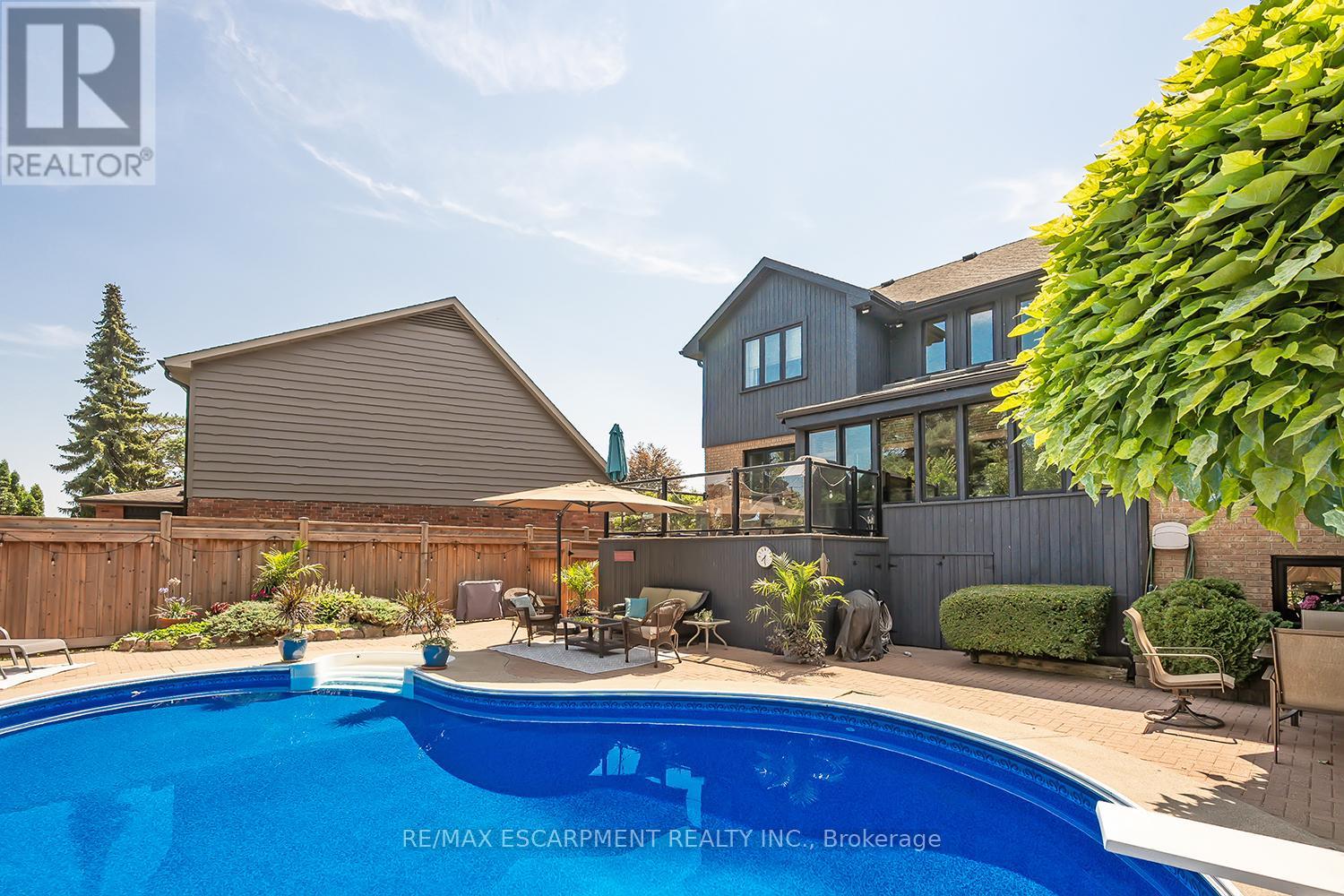 275 Alexander Court, Burlington, Ontario  L7R 4G1 - Photo 47 - W12313019