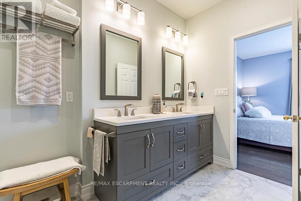 22 - 4220 Sarazen Drive, Burlington, Ontario  L7M 5C6 - Photo 25 - W12412914