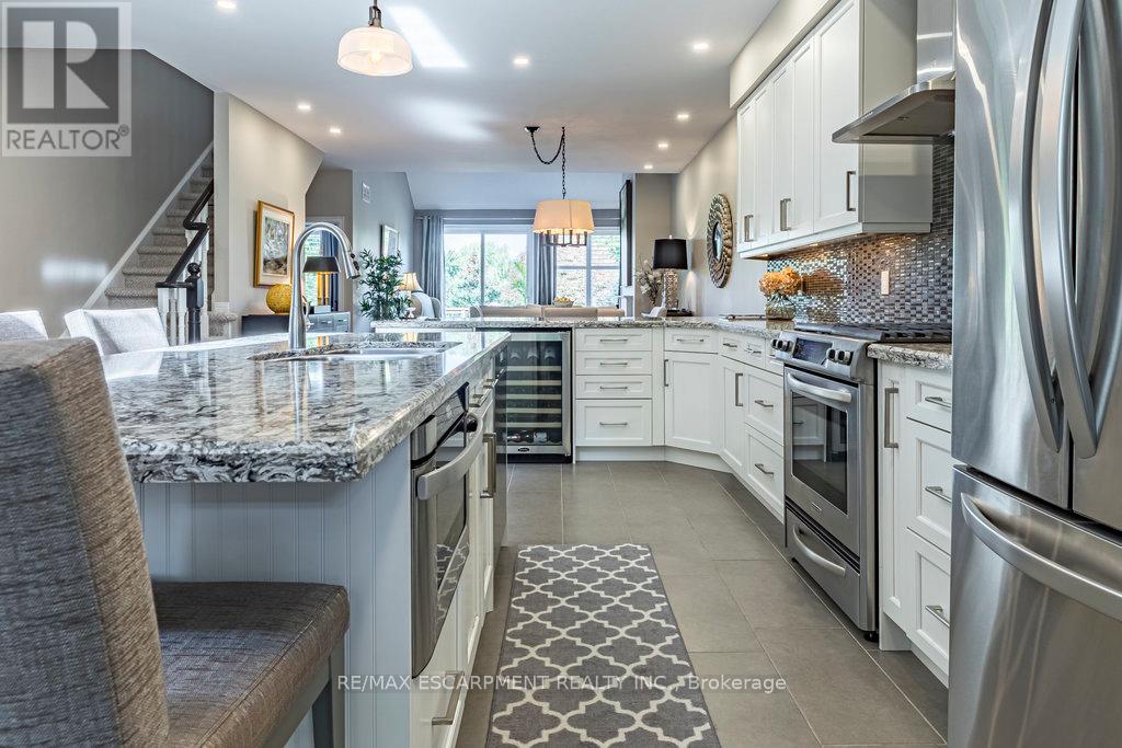 22 - 4220 Sarazen Drive, Burlington, Ontario  L7M 5C6 - Photo 7 - W12412914