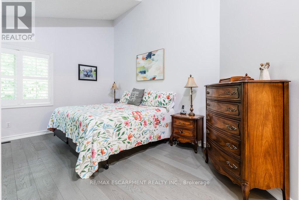 2 - 1095 Skyview Drive, Burlington, Ontario  L7P 4W7 - Photo 20 - W12433824