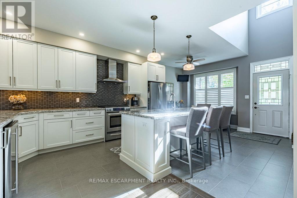 22 - 4220 Sarazen Drive, Burlington, Ontario  L7M 5C6 - Photo 11 - W12412914