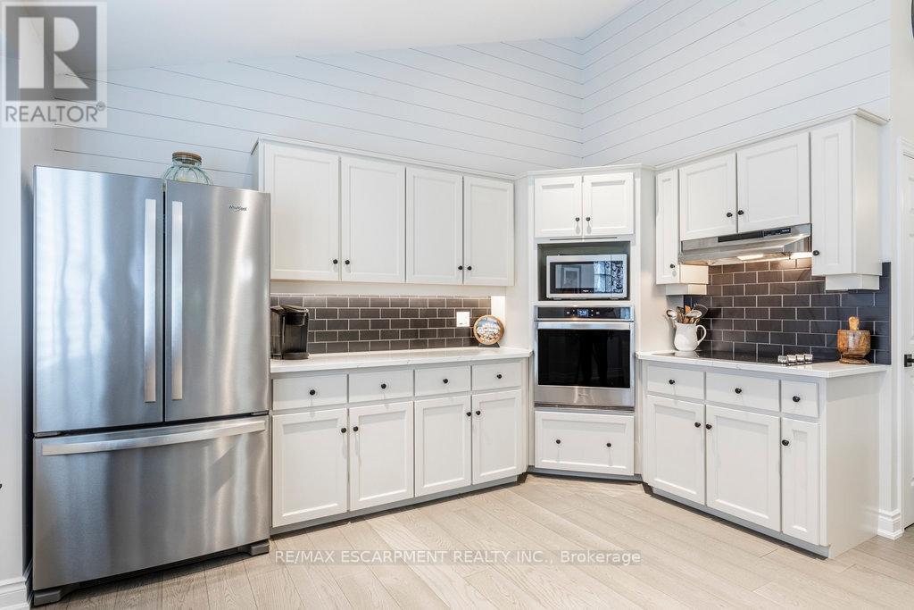 2 - 1095 Skyview Drive, Burlington, Ontario  L7P 4W7 - Photo 10 - W12433824