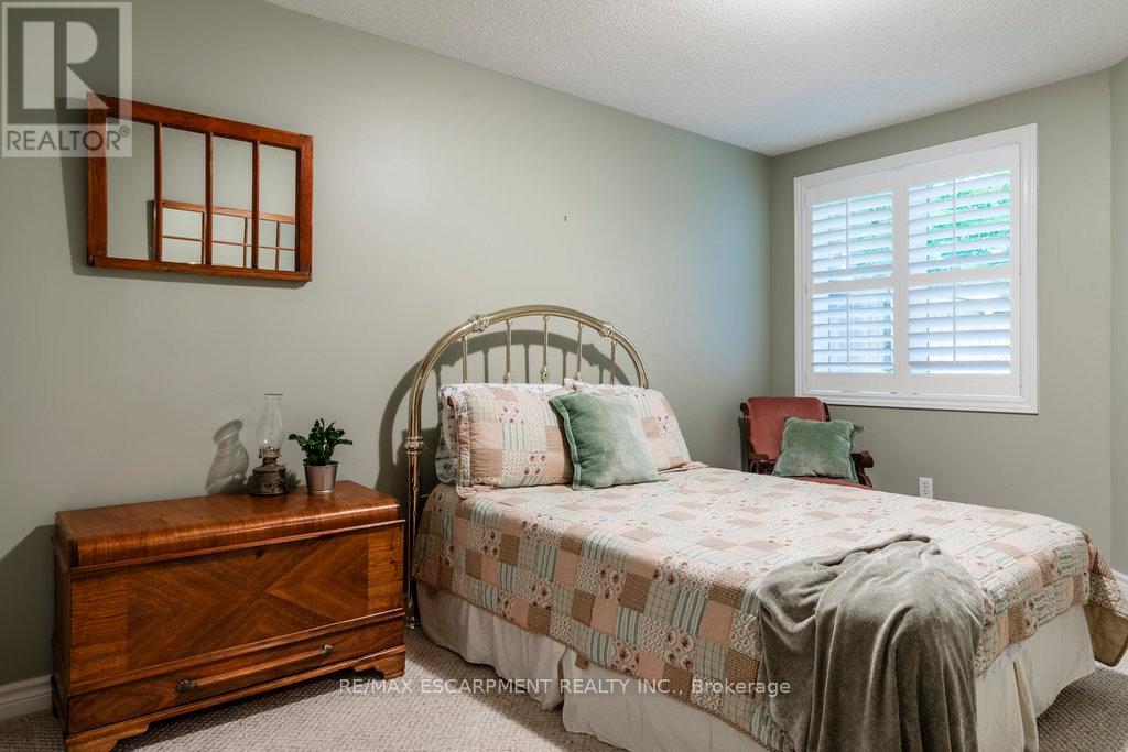 2 - 1095 Skyview Drive, Burlington, Ontario  L7P 4W7 - Photo 34 - W12433824