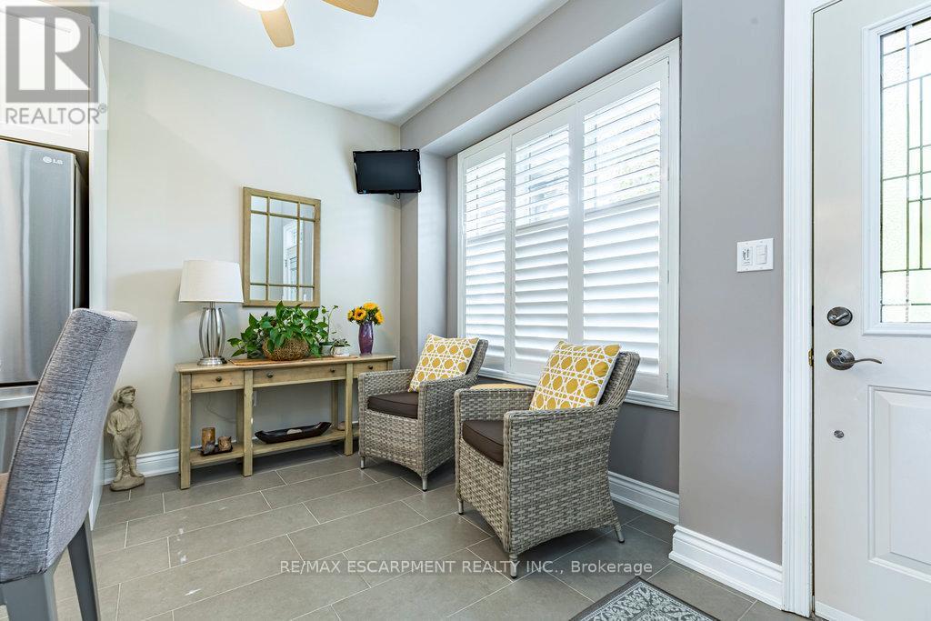 22 - 4220 Sarazen Drive, Burlington, Ontario  L7M 5C6 - Photo 4 - W12412914