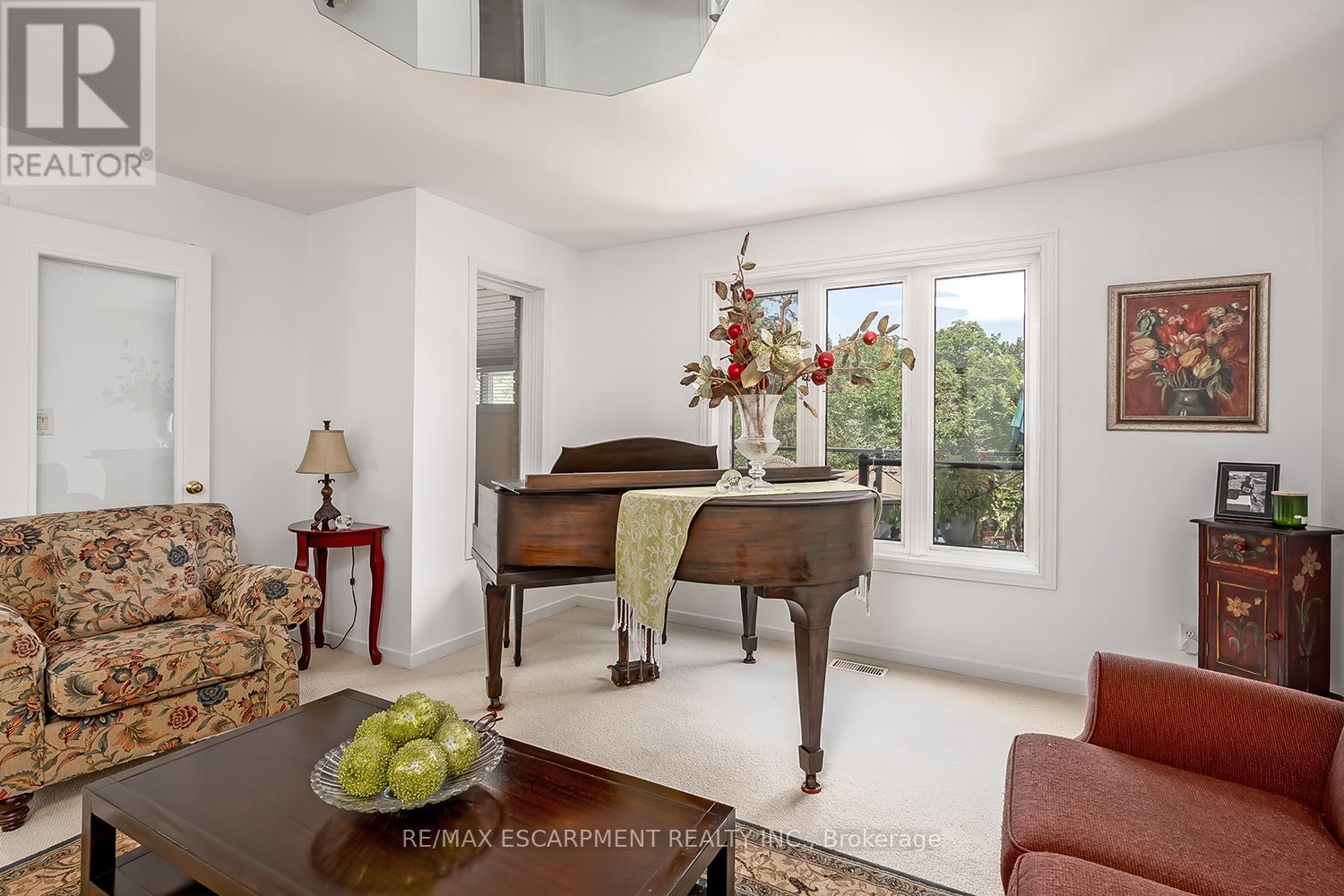 275 Alexander Court, Burlington, Ontario  L7R 4G1 - Photo 16 - W12313019