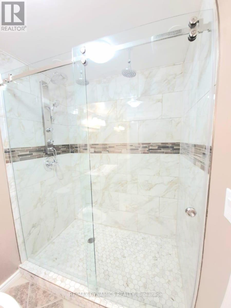 12 Vanier Drive, Welland, Ontario  L3B 1A2 - Photo 11 - X12530924