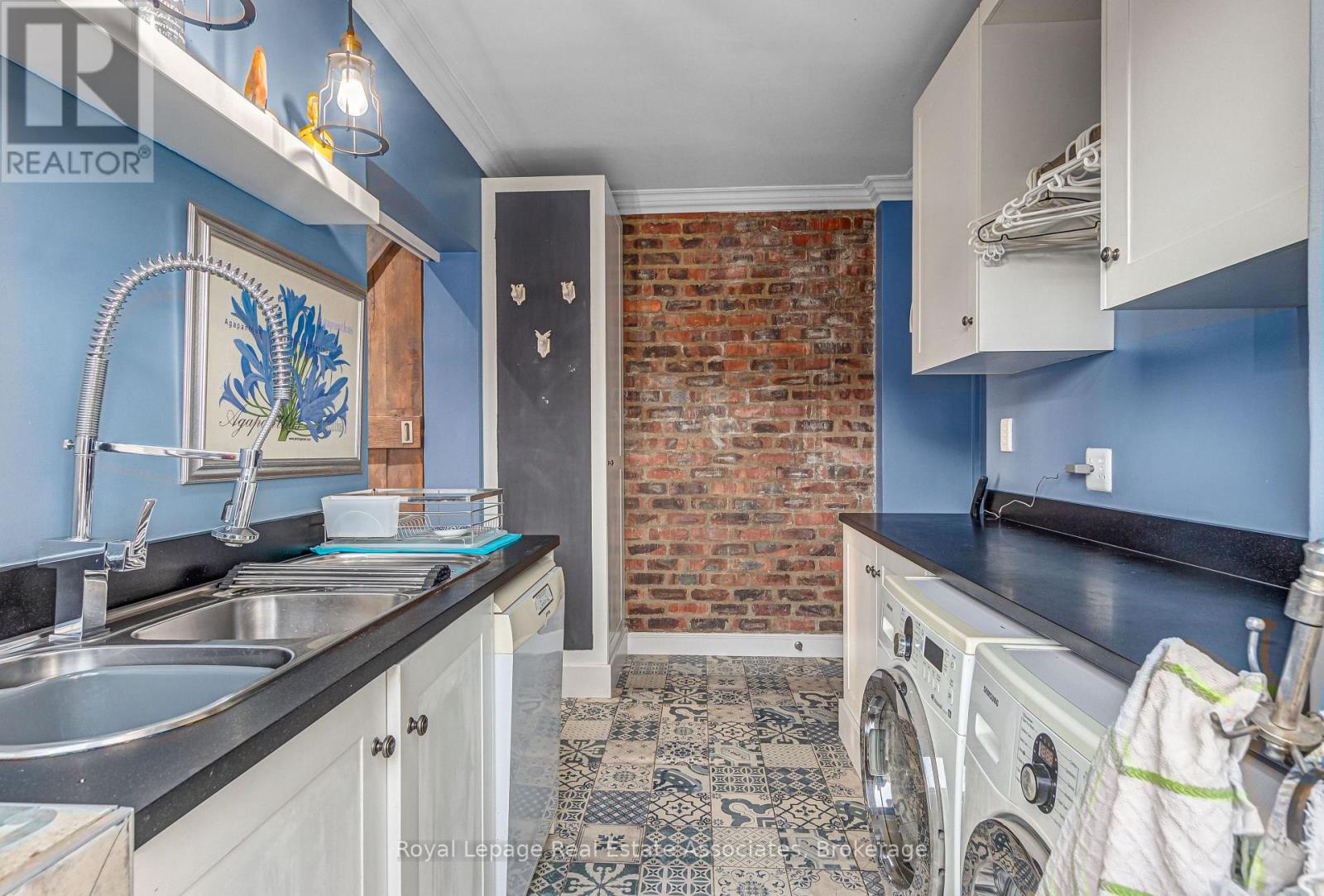 6666 Saint Andrews Street, South Africa, Ontario   - Photo 14 - X12534036