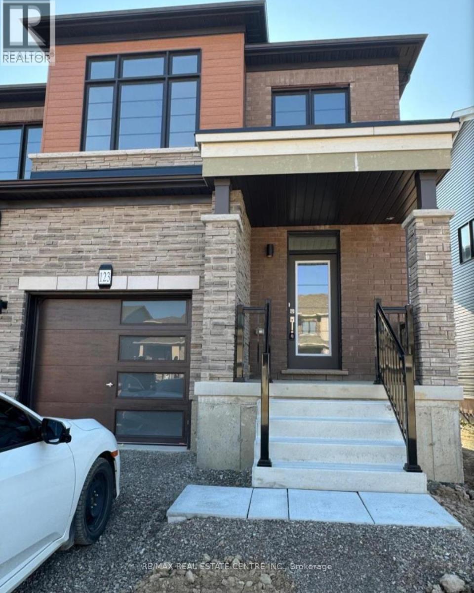 98 GRANVILLE CRESCENT, Haldimand, Ontario