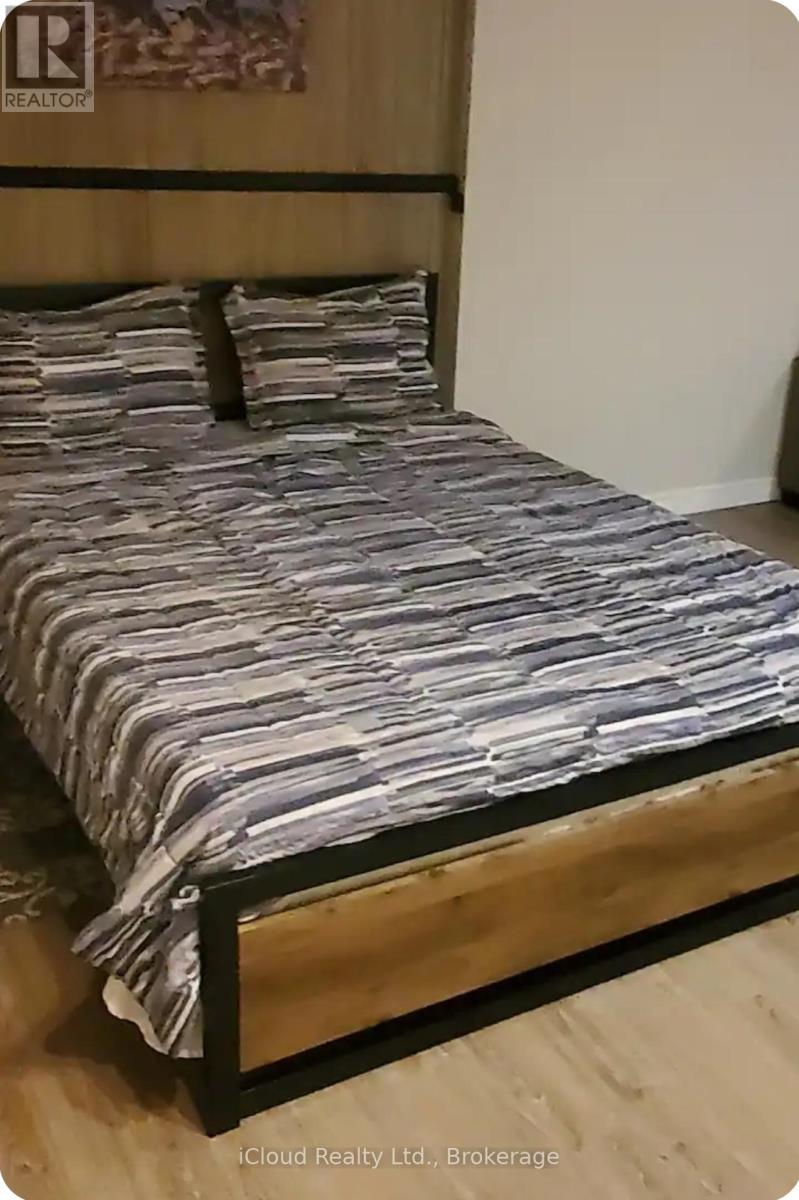 38 Stokes Road, St. Thomas, Ontario  N5R 5W7 - Photo 10 - X12534108