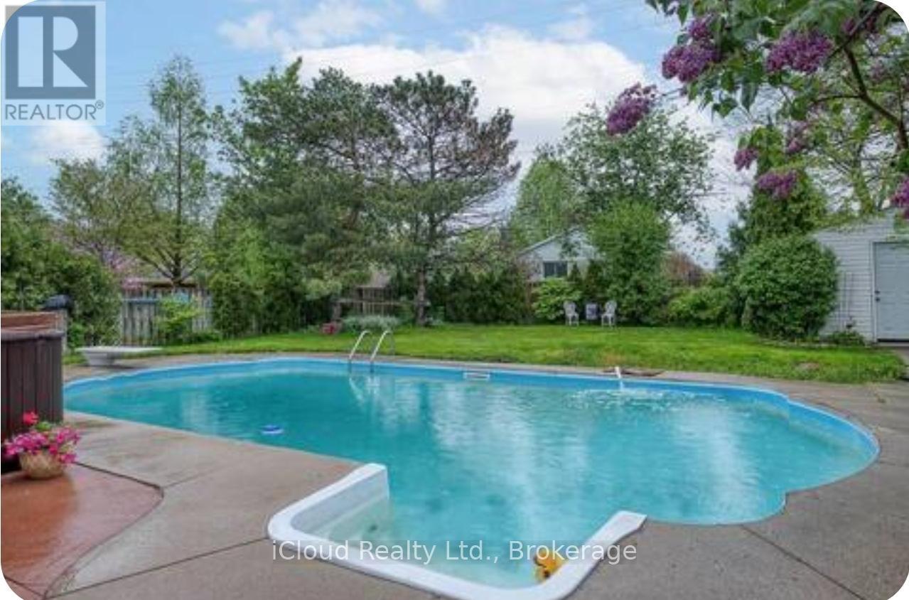 38 Stokes Road, St. Thomas, Ontario  N5R 5W7 - Photo 15 - X12534108