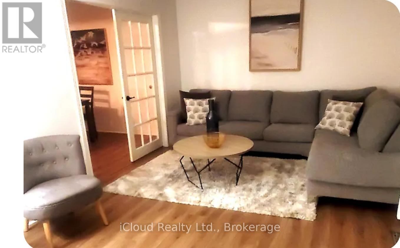 38 Stokes Road, St. Thomas, Ontario  N5R 5W7 - Photo 2 - X12534108