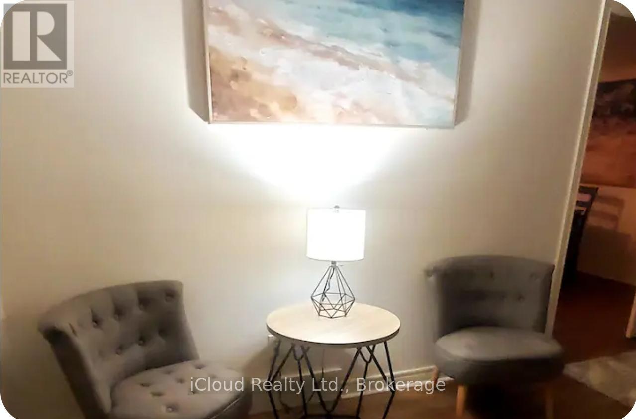 38 Stokes Road, St. Thomas, Ontario  N5R 5W7 - Photo 4 - X12534108