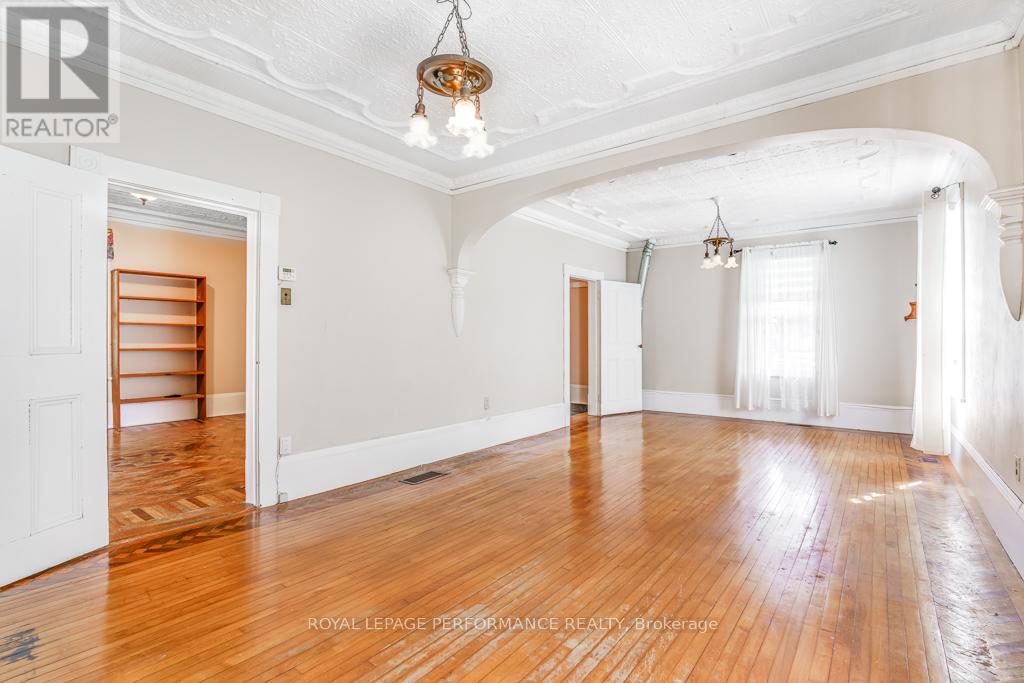 7 Spruce Street, South Glengarry, Ontario  K0C 1N0 - Photo 8 - X12534254