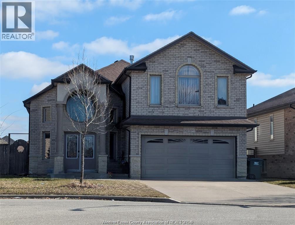 4586 HELSINKI CRESCENT, Windsor, Ontario