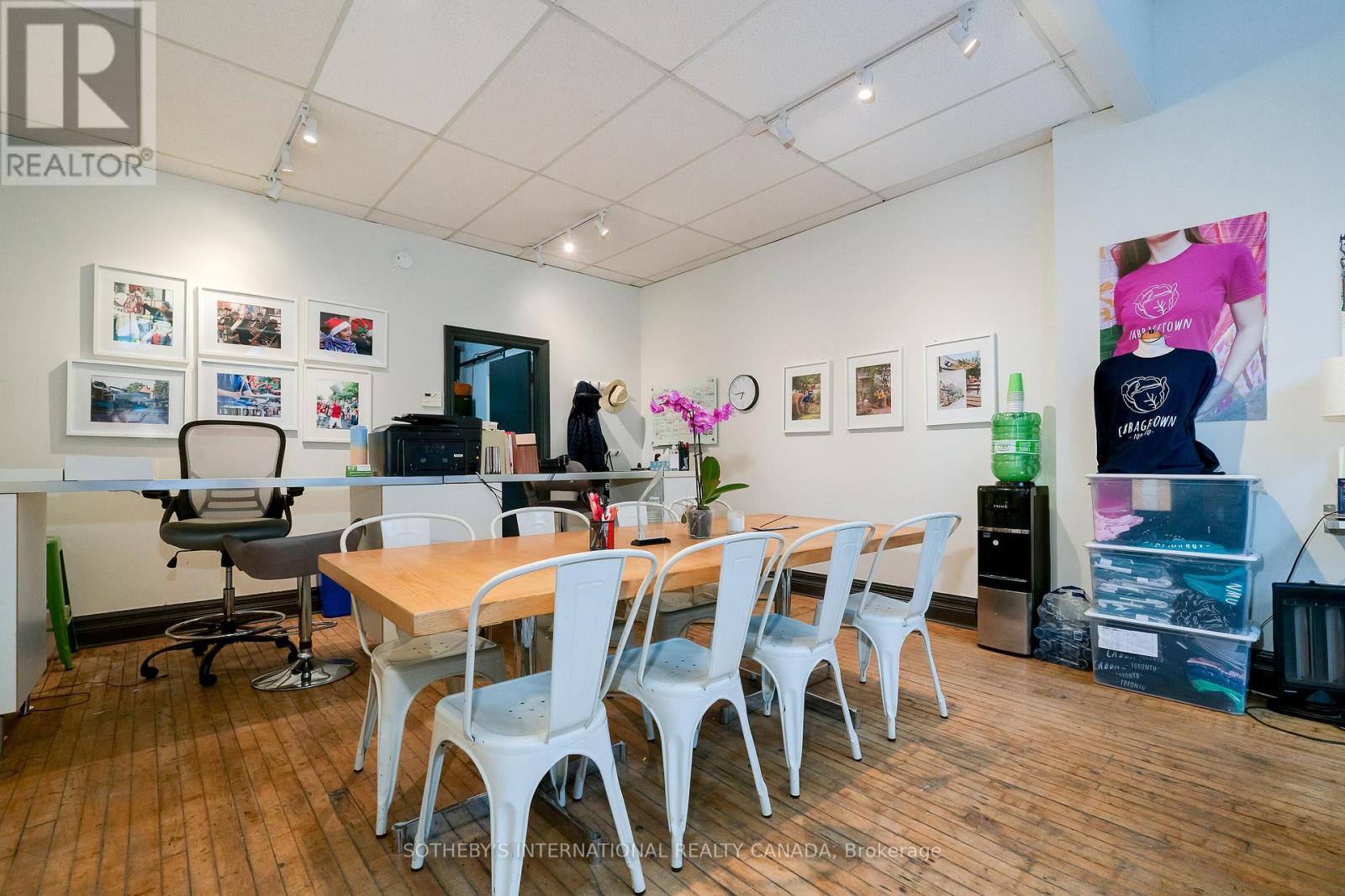 237 Carlton Street, Toronto, Ontario  M5A 2L2 - Photo 3 - C12534122