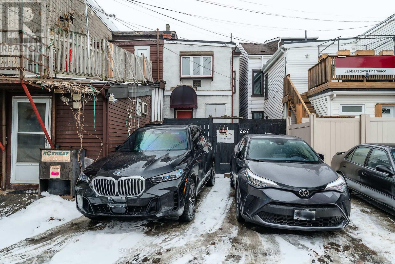 237 Carlton Street, Toronto, Ontario  M5A 2L2 - Photo 50 - C12534122