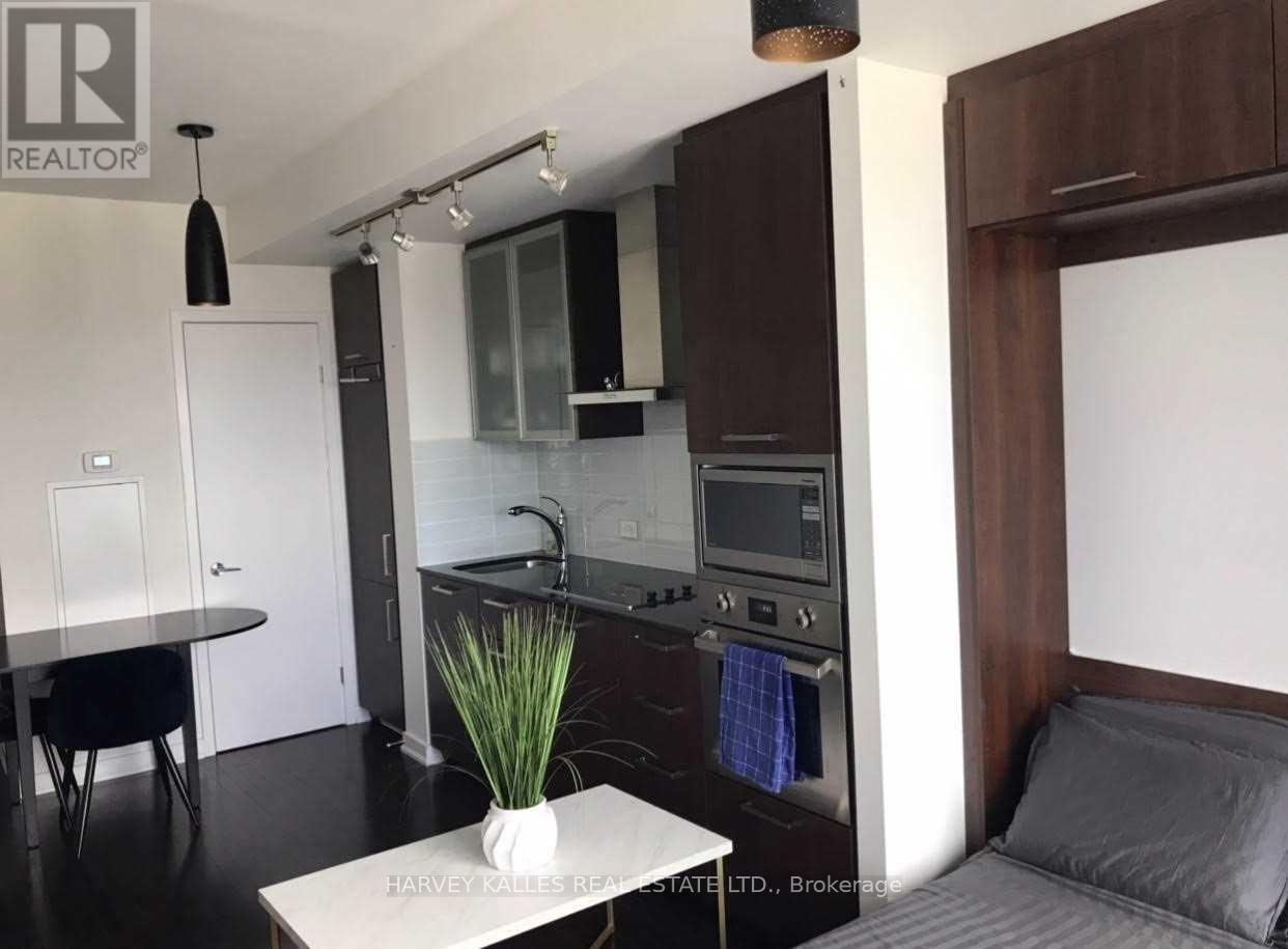 5708 - 12 York Street, Toronto, Ontario  M5J 0A1 - Photo 3 - C12534264