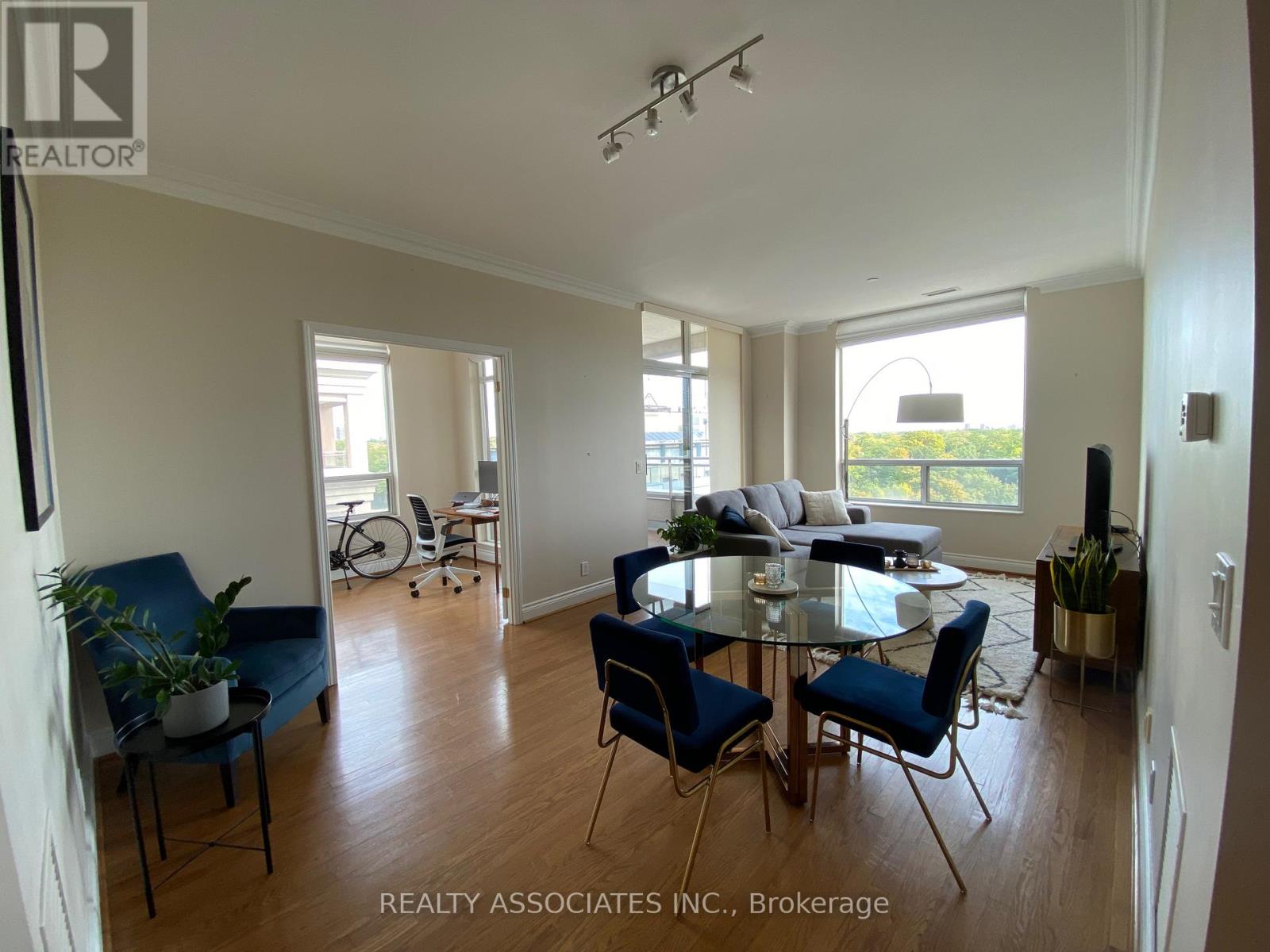 801 - 980 Yonge Street, Toronto, Ontario  M4W 3V8 - Photo 2 - C12534270