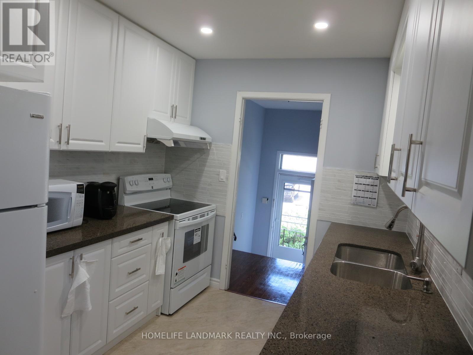 259 Mcnicoll Avenue, Toronto, Ontario  M2H 2C6 - Photo 2 - C12534314