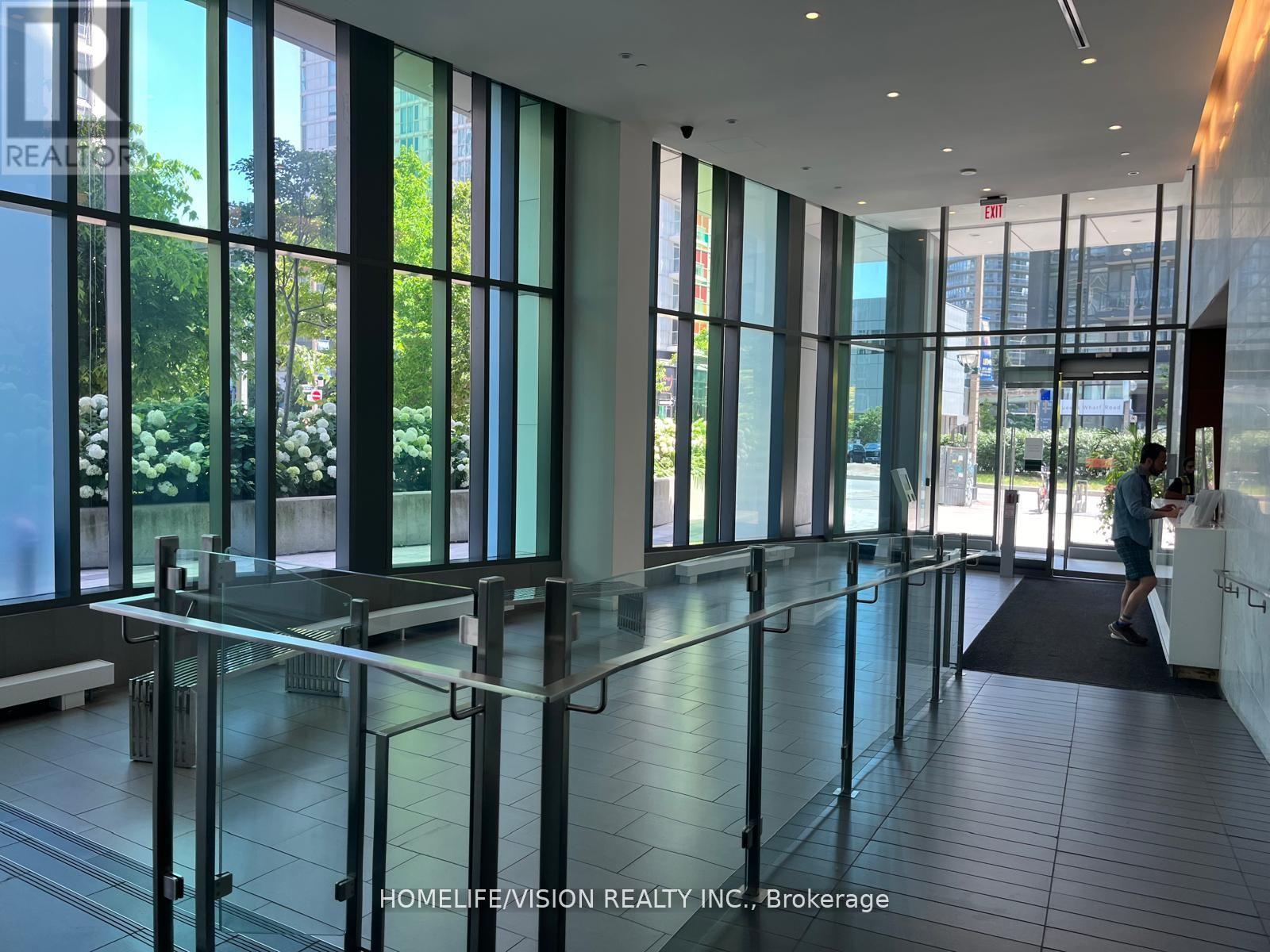 1712 - 170 Fort York Boulevard, Toronto, Ontario  M5V 0E6 - Photo 2 - C12534344