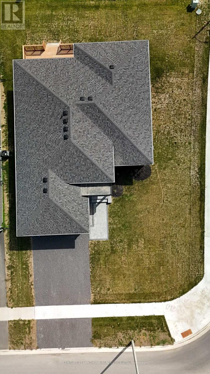 60 Hastings Park Drive, Belleville, Ontario  K8P 0H7 - Photo 3 - X12396269