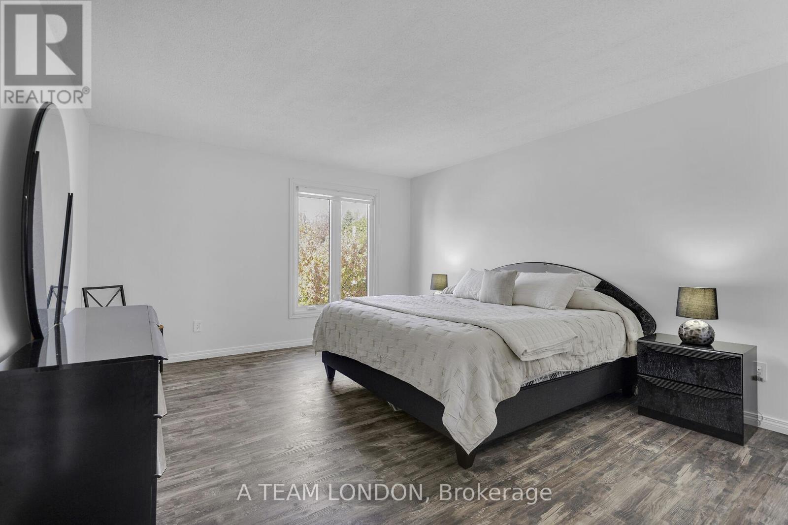 82 - 120 Centre Street, London South, Ontario N6J 4X4 - Photo 16 - X12459869