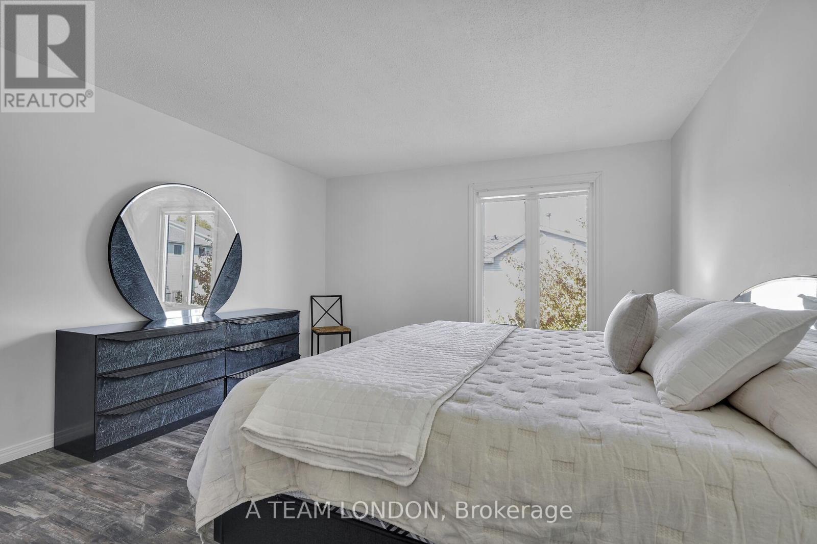 82 - 120 Centre Street, London South, Ontario N6J 4X4 - Photo 17 - X12459869