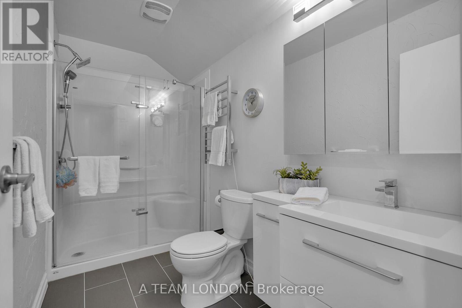 82 - 120 Centre Street, London South, Ontario N6J 4X4 - Photo 23 - X12459869