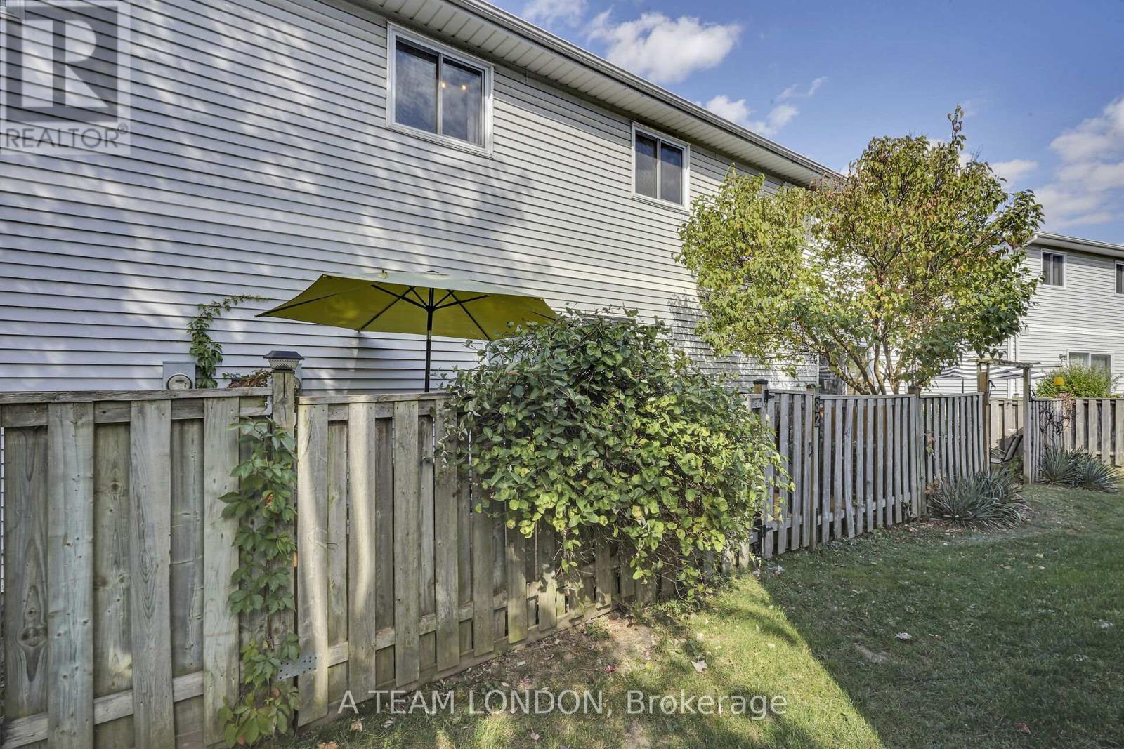 82 - 120 Centre Street, London South, Ontario N6J 4X4 - Photo 33 - X12459869