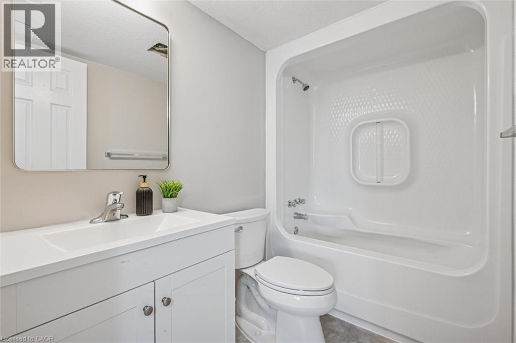 321 Northlake Drive Unit# 6, Waterloo, Ontario  N2V 1Z1 - Photo 18 - 40787552