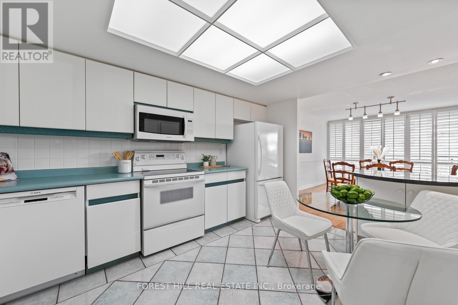 417 - 3900 Yonge Street, Toronto, Ontario  M4N 3N6 - Photo 9 - C12426048