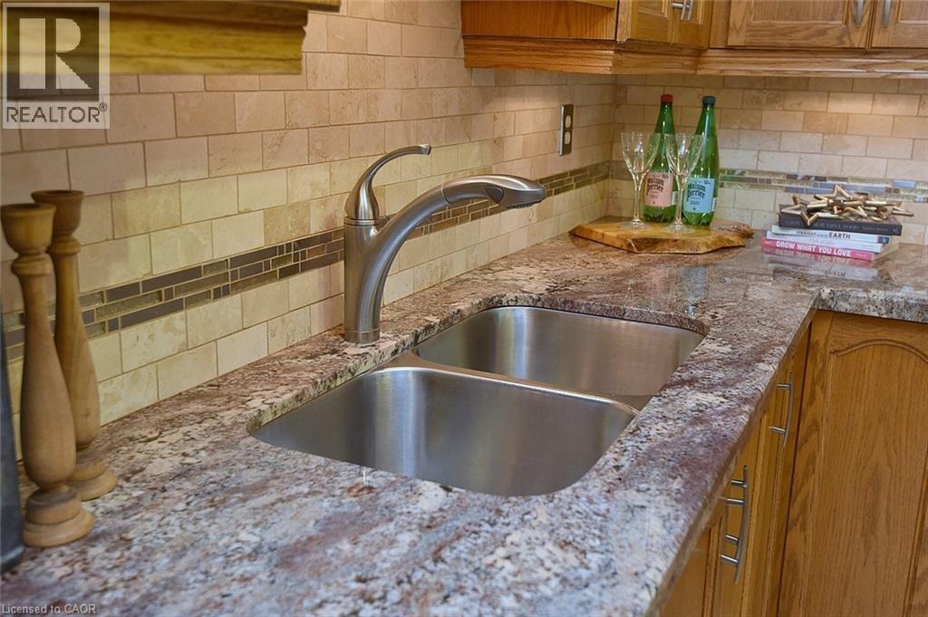 644 Upper Paradise Road Unit# 20, Hamilton, Ontario  L9C 7K8 - Photo 17 - 40757735